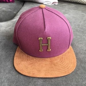 NWT HUF customade headwear. Burgundy ball-cap.